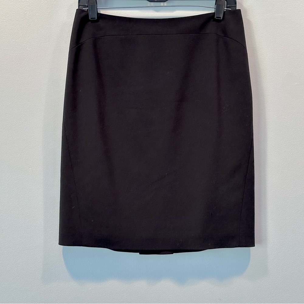Ann Taylor Black Knee-Length Pencil Skirt with Slit, Size 6P (Petite)